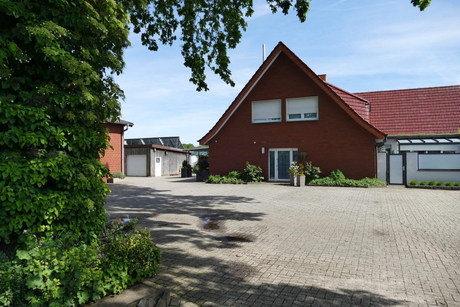 Einzigartige Wohn-und Gewerbeimmobilie mit Tierhaltung, Gartenbaubetrieb-Handwerk in Klosterholte- Wohnen,Arbeiten,Leben-alles an einem Ort