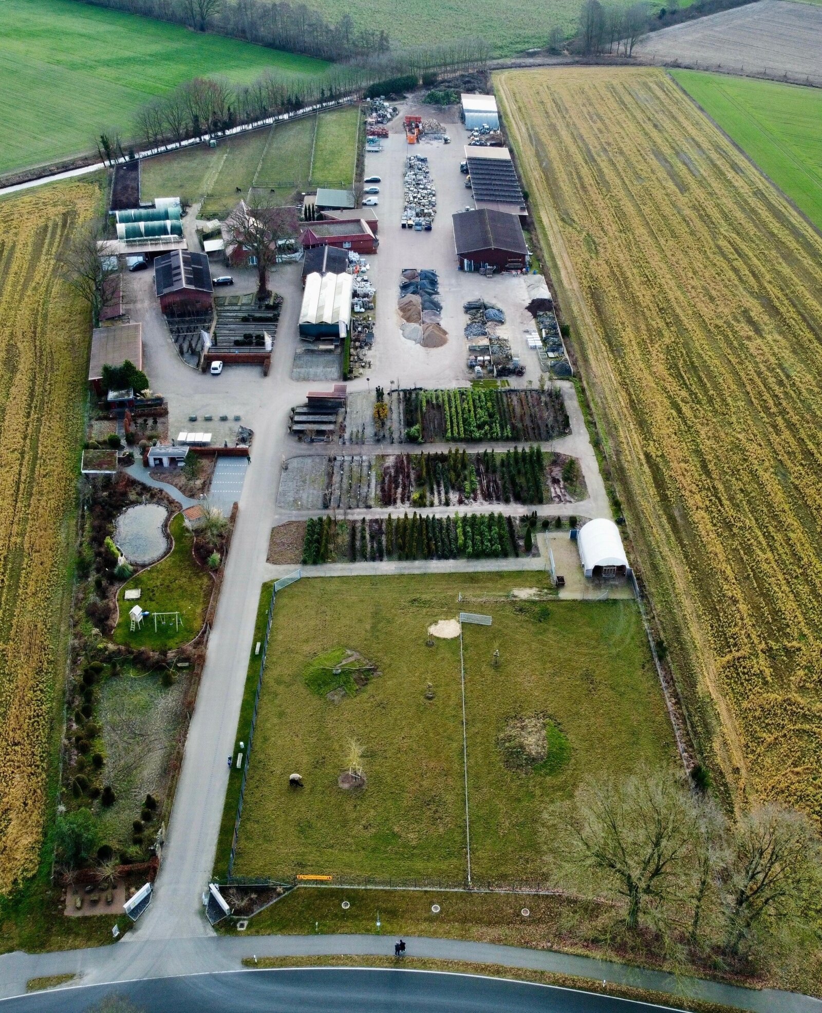 Einzigartige Wohn-und Gewerbeimmobilie mit Tierhaltung, Gartenbaubetrieb-Handwerk in Klosterholte- Wohnen,Arbeiten,Leben-alles an einem Ort